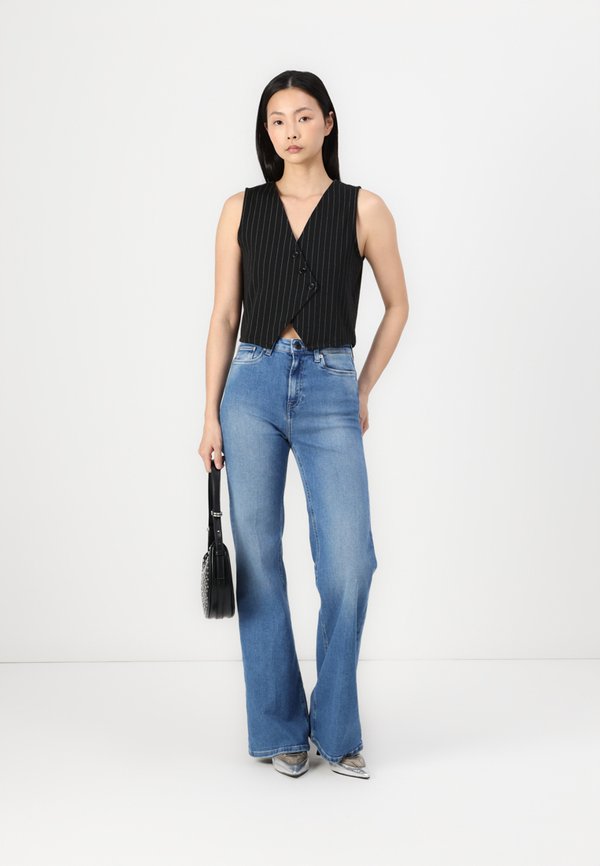 FLARE WILLA - Bootcut jeans2