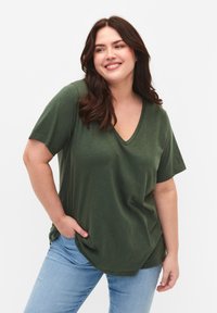 Zizzi SHORT-SLEEVED WITH V-NECK - T-shirt basic - thyme