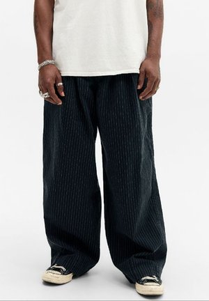 BDG Urban Outfitters BOBBI - Stoffhose - black
