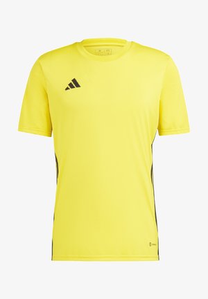 Jasnożółta sportowa koszulka z krótkim rękawem, z czarnym logo Adidas na piersi i czarnymi panelami bocznymi.