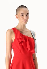 WAL G PETITE MAXINE RUFFLE SKATER - Obleka iz džersija - red