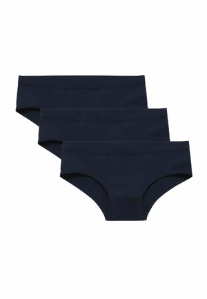 Tre paia di slip da uomo blu navy semplici impilati, che mostrano il davanti e il dettaglio della cintura su sfondo bianco.