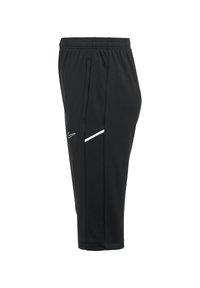 Zwarte sportshorts van lichtgewicht stof, met een elastische tailleband, zijzakken en een witte streep aan de zijkant.