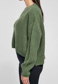 Urban Classics Trui - green