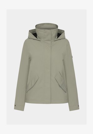 Veste imperméable gris clair dotée d'un col haut, d'une capuche ajustable et de deux grandes poches avant. Texture lisse avec un minimum de détails.