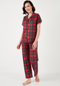LELA REGULAR FIT - Komplet pidžame - red black