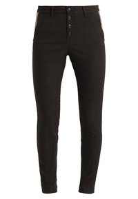 Svarta skräddarsydda byxor med slim fit, vertikala ränder, femknapps-stängning och texturerade tygpaneler på fickorna.