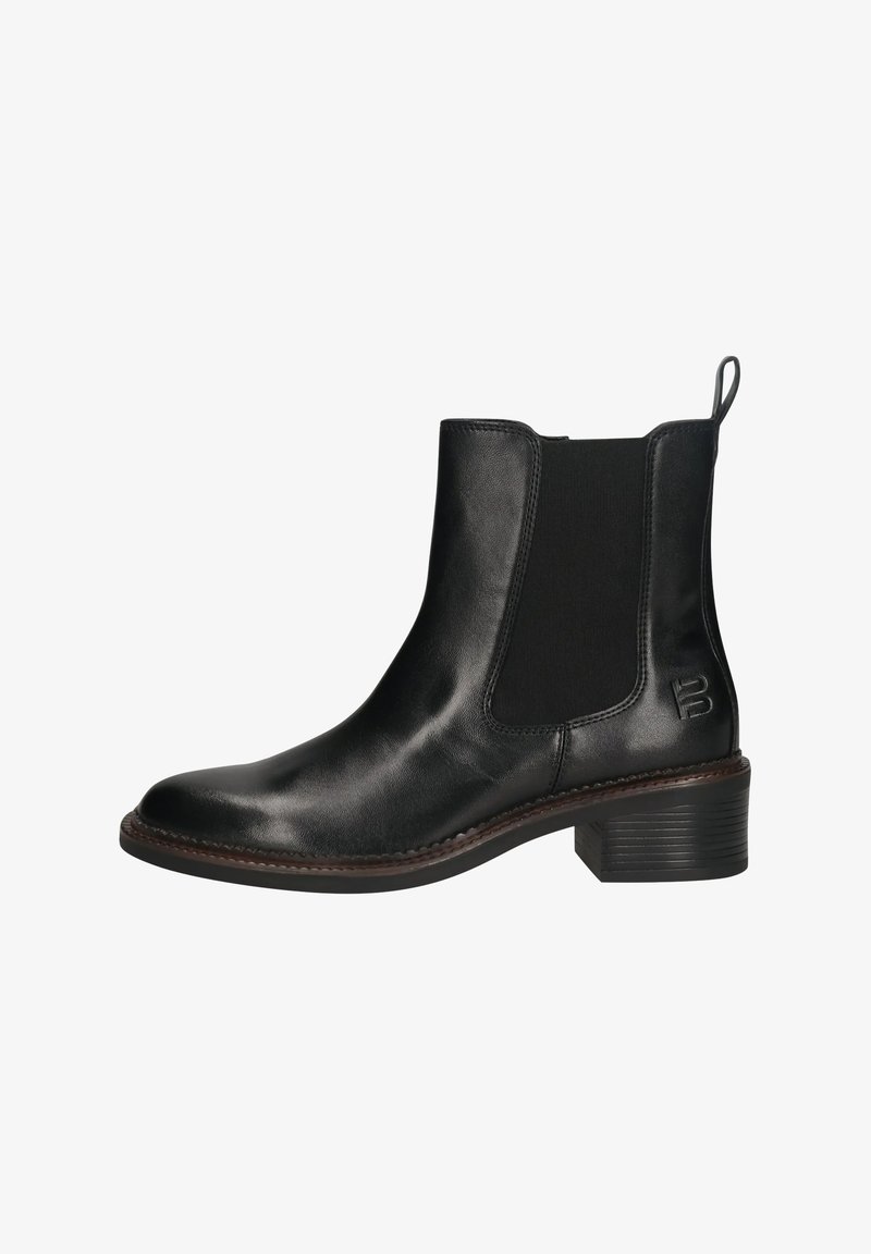 Schwarze Leder-Stiefelette mit elastischen Seitenpaneelen, niedrigem, gestapeltem Absatz, einer Zuglasche hinten und dezent geprägtem Logo in der Nähe des Absatzes.