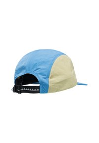 Gorra de material azul y amarillo claro, con visera curva, correa ajustable y un toque texturizado negro en la parte posterior.