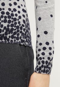Dorothy Perkins Strickpullover - grey