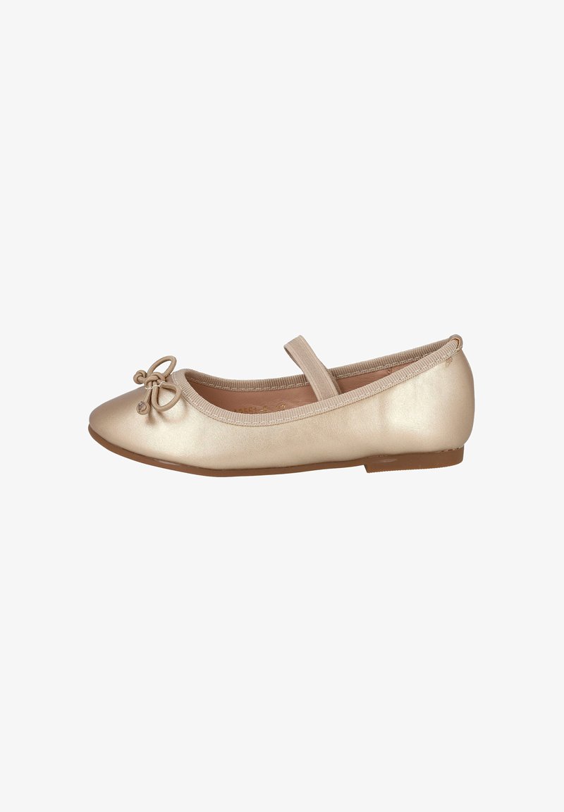 Bailarina metálica dorada con punta redonda, tira elástica y un detalle decorativo de lazo en la punta. Textura suave, diseño minimalista.