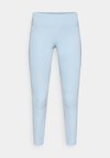 FAST 7/8 - Futòharisnyàk - light armory blue/reflective silver