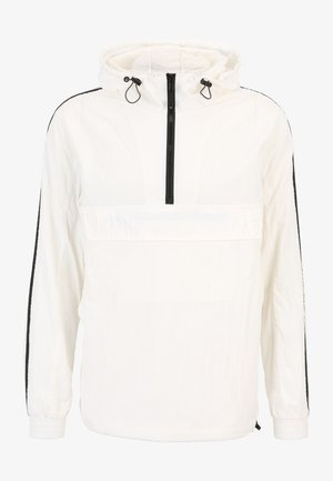 Hvid hættetrøje med sort lynlås og snore, sorte striber ned ad ærmerne, elastiske manchetter og forlomme som en kængurulomme.