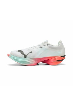 Puma, FAST-R NITRO ELITE - Laufschuh Straße - white