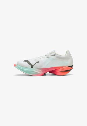 Puma, FAST-R NITRO ELITE - Laufschuh Straße - white