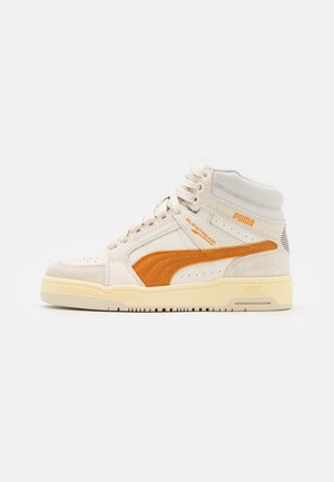 Zapatillas altas - off-white