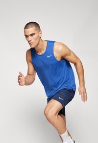 Nike Performance MILER TANK - Top - game royal/midnight navy/reflective silver