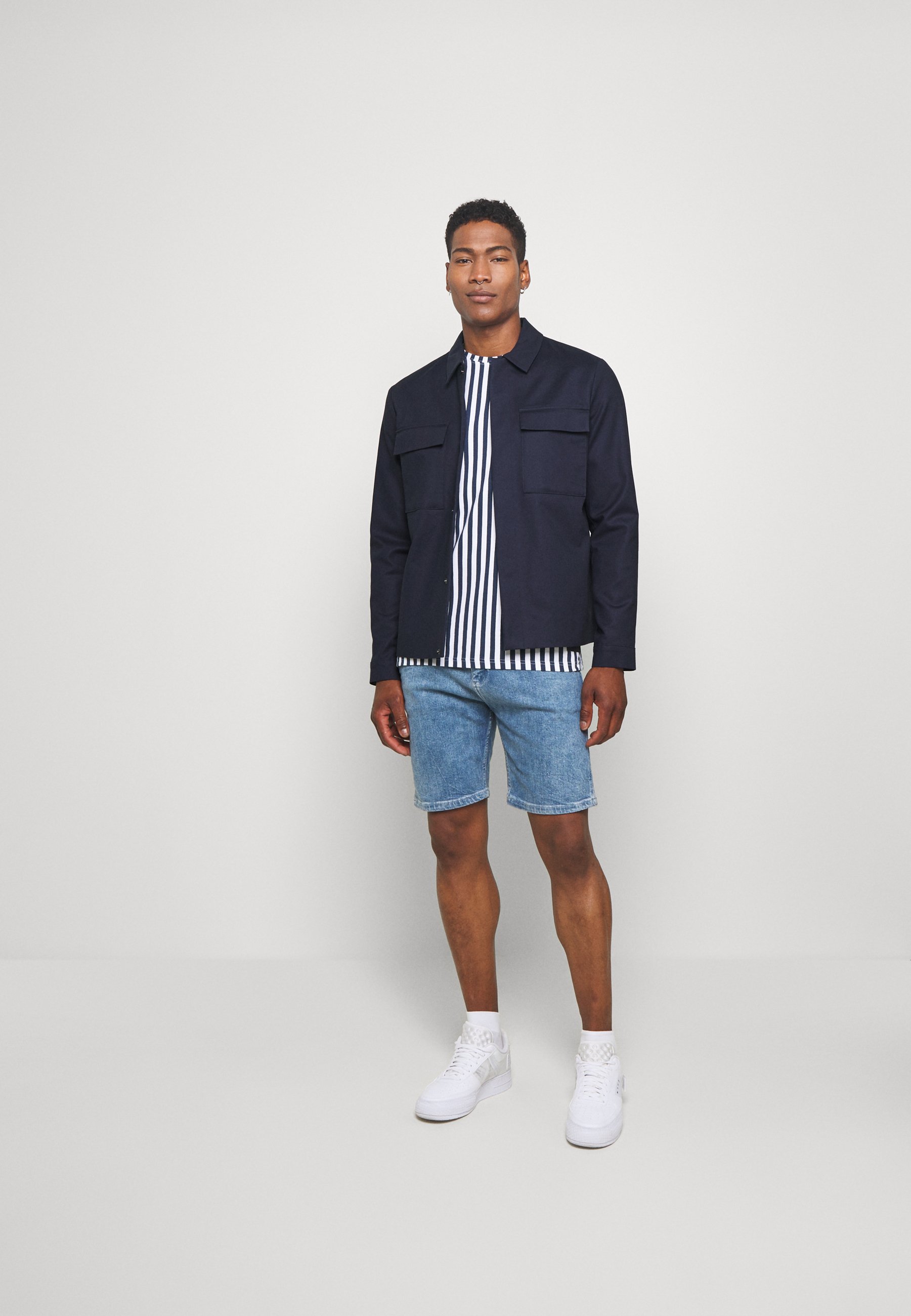 Topman SMART SHACKET Lett jakke navymørkeblå Zalando.no Topman SMART SHACKET Lett jakke navymørkeblå Zalando.no