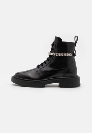 BIKER - Snörstövletter - black