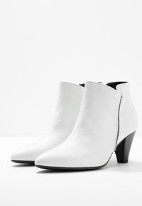 Gabor Ankle boot