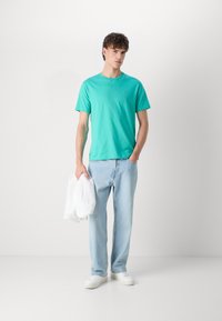 GANT SHIELD - T-Shirt basic - türkis/lagoon blue