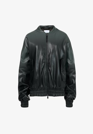 Veste bomber en cuir noir avec fermeture éclair à l'avant, ourlet et poignets côtelés, et deux poches latérales. Texture lisse avec une finition brillante.