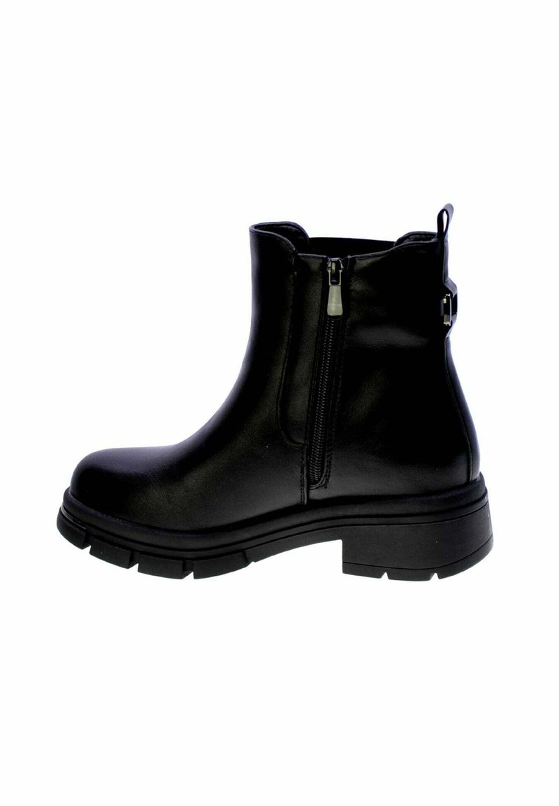 Stivale nero in pelle alla caviglia con zip laterale, soletta spessa, tacco basso e linguetta sul retro.