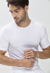 Thumbnail Image 3