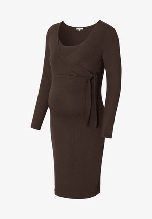 Braunes, langärmeliges Wickelkleid mit V-Ausschnitt; verfügt über einen seitlichen Bindegürtel, eine taillierte Form und einen weichen, strukturierten Stoff.