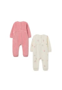 Overall de terciopelo rosa y body de algodón crema con estampados coloridos. Ambos cuentan con mangas largas y cierres a presión en la parte posterior.