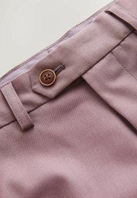 Nepasirinkta, mauve purple