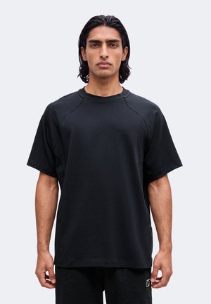Nike Performance, OVERSIZED - Спортна тениска - black