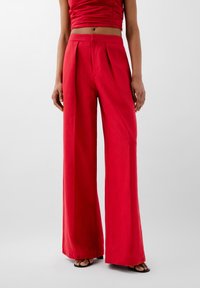 Scalpers DRAPPED - Stoffhose - red
