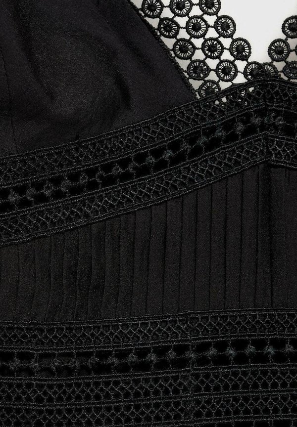 MET DETAILS - Maxi dress - zwart3