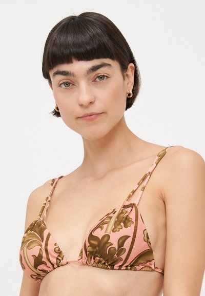 Trijstūra formas bikini augšdaļa rozā krāsā ar brūniem ziedu rakstiem. Izceļas ar plānām siksniņām un saveltiem šuvēm tekstūrai. Izgatavota no elastīga materiāla.