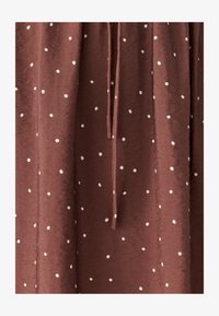 Unausgewählt, tan based dot