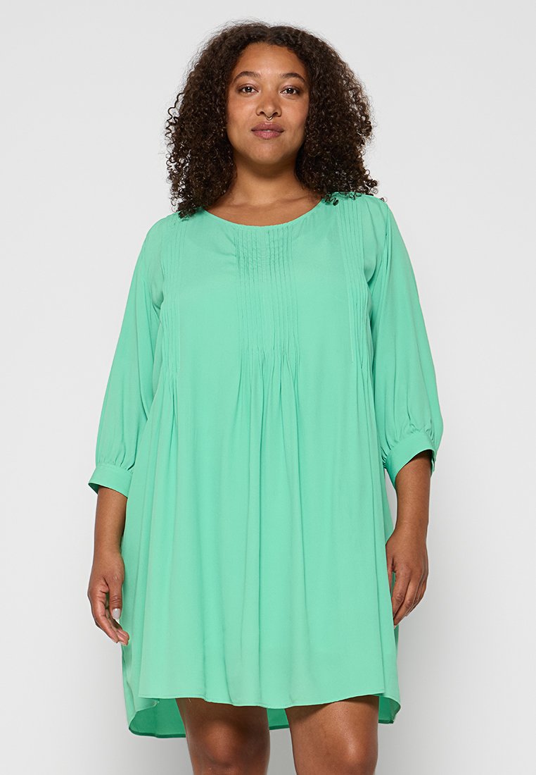 RIANI Jurk groen RIANI Jurk groen