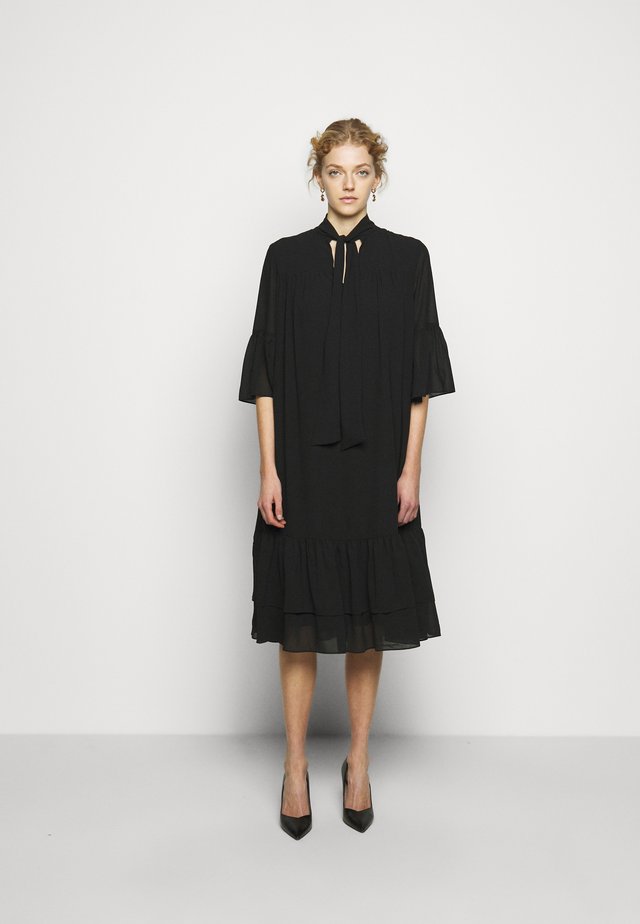 AVIOR ROBIN DRESS - Vapaa-ajan mekko - black