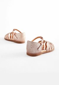 Miniaturna slika 3
