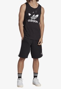 adidas Originals Linne - black