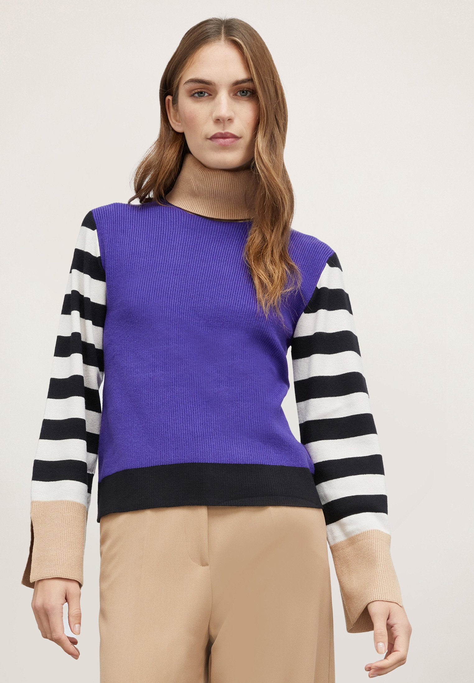 Motivi CON MANICHE A RIGHE Maglione viola
