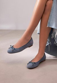 Next WIDE FIT FOREVER COMFORT ROUND TOE - Klassischer Ballerina - blue