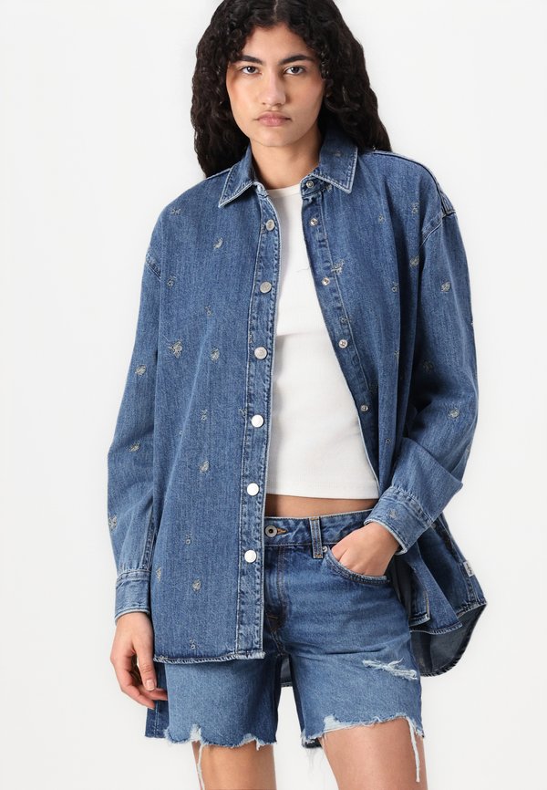 DISTRESSED - Denim shorts - denim3