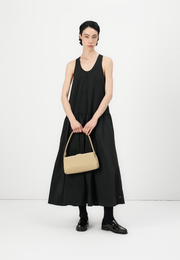 FLARED HALTER DRESS - Maxi dress3