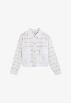 Chaqueta blanca de manga larga con botones, con rayas horizontales doradas, dos bolsillos delanteros y cuello.