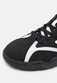 Reebok Classic ATR MID UNISEX - Aukšto profilio sportbačiai - black/white