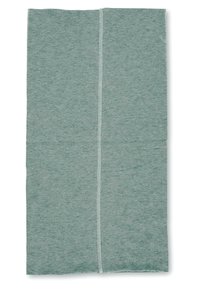 Tessuto in cotone grigio-verde, di forma rettangolare, con una cucitura centrale per dare struttura e una texture liscia. I bordi sono tagliati dritti.