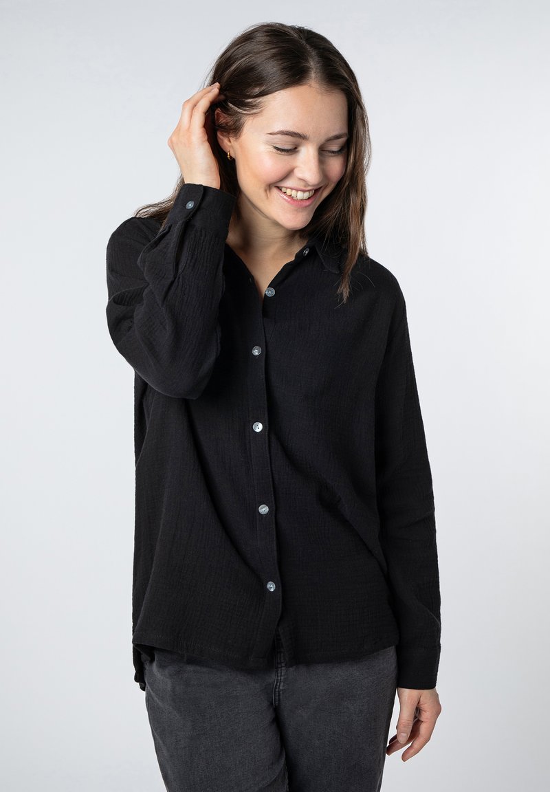 Sublevel Button-down blouse - black
