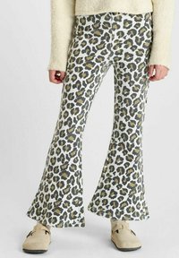 Leopardprint flared broeken in witte, grijze en olijfgroene stof. Zachte textuur met een wijdbenig ontwerp, voorzien van een hoge taille.