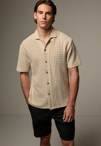 Next TEXTURED SHORT SLEEVE - Camisa - ecru white